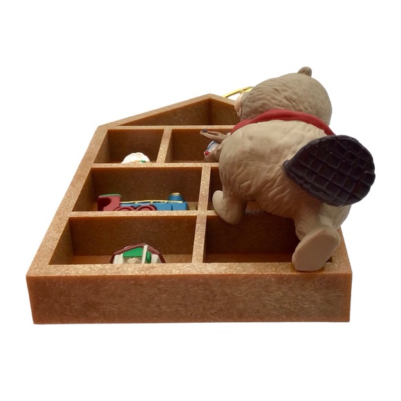 Hallmark 1995 “Collecting Memories” Ornament - Picture 5 of 13